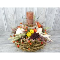 Windlicht Herbst Tischdeko Herbstlich Blumen Arrangement Rustikal Herbstarrangement Herbstdeko Herbstblumen Kerze Natürlich von Missbellflowerblume