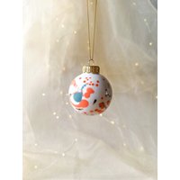 Mittelgroßes Ornament, Christbaumschmuck, Weihnachtskugel, Weihnachtsgeschenk, Porzellanornament von Mistceramics
