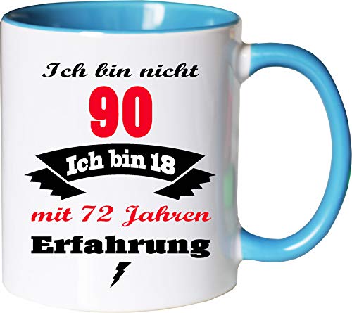 Mister Merchandise Becher Tasse Ich Bin Nicht 90 ich Bin 18 mit 72 Jahren Erfahrung Kaffee Kaffeetasse liebevoll Bedruckt Jung geblieben Alter Kaffeebecher Geburtstagsgeschenk Weiß-Hellblau von Mister Merchandise