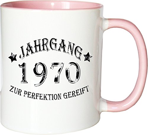 Mister Merchandise Becher Tasse Jahrgang 1970 zur Perfektion gereift Kaffee Kaffeetasse liebevoll Bedruckt Aged to Perfection Geburtsjahr Weiß-Rosa Mister Merchandise Becher Tasse Jahrgang 1970 zur Perfektion gereift Kaffee Kaffeetasse liebevoll Bedruckt Aged to Perfection Geburtsjahr Weiß-Rosa von Mister Merchandise