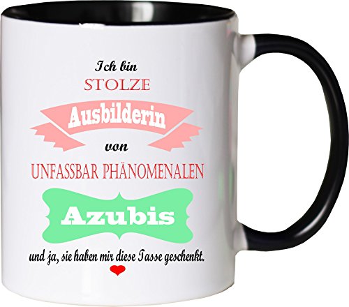 Mister Merchandise Becher Tasse Stolze Ausbilderin von unfassbar phänomenalen Azubis Kaffee Kaffeetasse liebevoll Bedruckt traumhaft wahnsinnig fantatsisch Weiß-Schwarz von Mister Merchandise