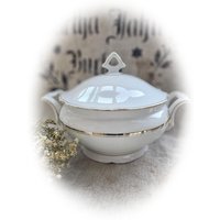 T R A U M Alte Soupiere Suppenterrine, Suppenschüssel, Bavaria Vintage, Landhaus T R A U M Alte Soupiere Suppenterrine, Suppenschüssel, Bavaria Vintage, Landhaus von MitHerzundZucker