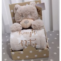 Geschenkset - Babydecke Mit Namen + Beige Teddybär Geschenk Geburt Taufe | 111027 von MitNamen