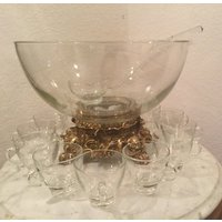 Pitman Dreitzer Crystal 14-Teiliges Bowle-Set, Schüssel, 11 Tassen, Schöpfkelle Und Metallgoldständer. Auslaufmodell. Hergestellt in Den Usa Pitman Dreitzer Crystal 14-Teiliges Bowle-Set, Schüssel, 11 Tassen, Schöpfkelle Und Metallgoldständer. Auslaufmodell. Hergestellt in Den Usa von Mitesoro777