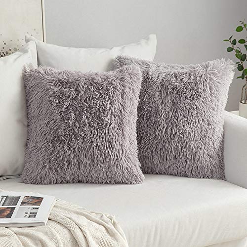 MIULEE Kunstfell-Kissenbezüge, flauschig, weich, dekorativ, quadratisch, niedlich, Plüsch, für Wohnzimmer, Sofa, Schlafzimmer, 45 x 45 cm, Grau, 2 Stück MIULEE Kunstfell-Kissenbezüge, flauschig, weich, dekorativ, quadratisch, niedlich, Plüsch, für Wohnzimmer, Sofa, Schlafzimmer, 45 x 45 cm, Grau, 2 Stück von MIULEE