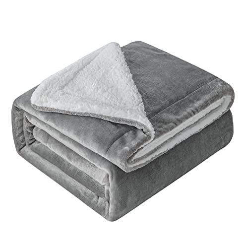Mixibaby Flauschige Kuscheldecke Sherpa Coral extra weich & warm Wohndecke Flanell Fleecedecke, Größe:150 cm x 200 cm, Farbe:Silber Mixibaby Flauschige Kuscheldecke Sherpa Coral extra weich & warm Wohndecke Flanell Fleecedecke, Größe:150 cm x 200 cm, Farbe:Silber von Mixibaby