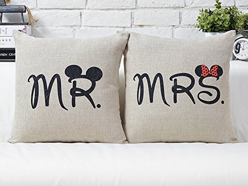 Miya® Mr & Mrs Micky und Minni liebevolle hochwertige Hochzeit Paar Kissenbezüge aus Baumwoll Sofakissen Kissenbezug Hochzeitgeschenk (Micky) von Miya beautycenter