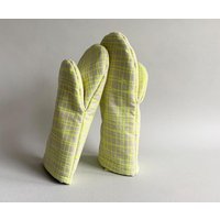 Ofenhandschuhe Neon Lines Baumwolle Mit Linienmuster Neongelb Unikat von MizumiDE