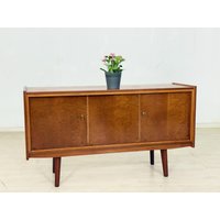 Mid Century Kommode Sideboard Anrichte Wohnzimmerschrank von MobiliarBerlin