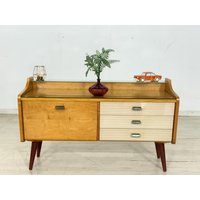 Mid Century Lowboard Kommode Flurschrank Wohnzimmerschrank Vintage von MobiliarBerlin