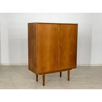 Midcentury Hellerau Wäscheschrank Schrank Wohnzimmerschrank Schlafzimmerschrank Vintage Wardrobe von MobiliarBerlin