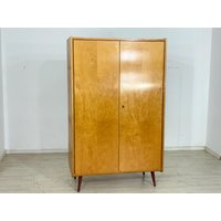 Vintage Holz Kleiderschrank Wäscheschrank Schlafzimmerschrank Vintage Holz Kleiderschrank Wäscheschrank Schlafzimmerschrank von MobiliarBerlin