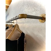 Kleiderstange/Garderrobe/Küchenstange/Handtuchhalter Teilweise in Goldlack Lackiert(Hochwertig Sandgestrahlte Variante Im Industrial Style von ModanaDesigns