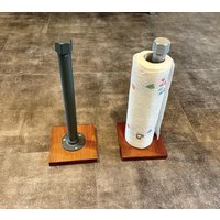 Küchenpapiehalter/Küchenrollenhalter Im Industrial Style , Loft von ModanaDesigns