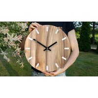Nussbaum Wanduhr - 100 % Holz Uhr Einfache Kunst -Uhr Geschenk Wand Dekor Einzigartige Leise von ModernClock