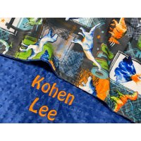 Personalisierte Dinosaurier Babydecke Oder Lovey, Minky Babydecke, Maßgeschneiderte Decke, Baby Junge Decke Personalisierte Dinosaurier Babydecke Oder Lovey, Minky Babydecke, Maßgeschneiderte Decke, Baby Junge Decke von ModernMommaHandmade