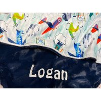 Personalisiertes Flugzeug Kind, Babydecke Oder Lovey, Fliegen Mit Mir Minky Babydecke, Flugzeuge Kinderdecke Personalisiertes Flugzeug Kind, Babydecke Oder Lovey, Fliegen Mit Mir Minky Babydecke, Flugzeuge Kinderdecke von ModernMommaHandmade