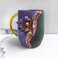 Kristallbecher in Amethyst, Geode Becher Moderner Schlamm, Lila Und Goldbecher, Handgemachter Keramikbecher von ModernMud