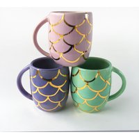 Goldene Meerjungfrau-Skala-Becher Mit 22K Gold Von Modern Mud von ModernMud