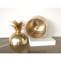 Vintage-Ananasbehälter Aus Massivem Messing, 8 "Messing Ananas-Box, Ananas Trinket Box Mit Deckel, Messing Kerzenhalter von ModernRelicVintage