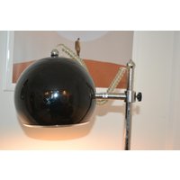 Schöne Große Vintage Stehlampe Metall Schwarz 80Er Jahre Seventies Retro Mid Century Space Age Lamb Shabby Chic Landhausstil Schöne Große Vintage Stehlampe Metall Schwarz 80Er Jahre Seventies Retro Mid Century Space Age Lamb Shabby Chic Landhausstil von ModernVintageProjekt