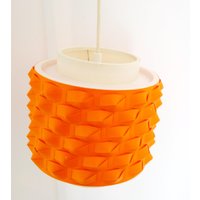 Schöne Leichte Vintage Kunststoff Hängelampe Orange /Weiß 70Er Jahre Space Age Retro, Seventies, Mid Century Lamb von ModernVintageProjekt
