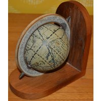 Schöne Vintage Buchstütze Globus Aus Den 60Er Jahren Bookends Mid Century Retro Shabby Chic Landhausstil Schöne Vintage Buchstütze Globus Aus Den 60Er Jahren Bookends Mid Century Retro Shabby Chic Landhausstil von ModernVintageProjekt