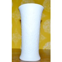 Vintage Bisquit Vase Von Ak Kaiser Porzellan Weiß 70Er Jahre Retro Mid Century Wgk Wgp von ModernVintageProjekt