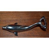 Vintage Flaschenöffner Delphin Metal Handschmeichler 70Er Jahre Rockabilly Retro Mid Century von ModernVintageProjekt