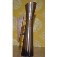 Vintage Kupfer Vase Mit Teakholz Griff Danish Design 60Er Jahren Retro Mid Cenury Space Age von ModernVintageProjekt