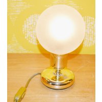 Vintage Tisch Lampe 70Er Jahre Goldfarben Retro Seventies Mid Century Space Age Lamb von ModernVintageProjekt