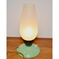 Vintage Tischleuchte Grün /Weiß Aus Den 50Er Jahren Retro Mid Century Shabby Chic Space Age von ModernVintageProjekt