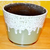Vintage Übertopf 70Er Jahre Blumentopf Plant Pot Flower Grün /Beige Fat Lava Wgkmid Century Retro Shabby Chic Landhausstil Vintage Übertopf 70Er Jahre Blumentopf Plant Pot Flower Grün /Beige Fat Lava Wgkmid Century Retro Shabby Chic Landhausstil von ModernVintageProjekt