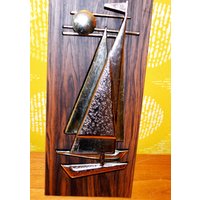Vintage Wand Deko Bild Holz Segelschiff 70Er Jahre Design Klassiker Retro Mid Century Wgk Shabby Chic Landhausstil Rockabella Rockabilly Vintage Wand Deko Bild Holz Segelschiff 70Er Jahre Design Klassiker Retro Mid Century Wgk Shabby Chic Landhausstil Rockabella Rockabilly von ModernVintageProjekt