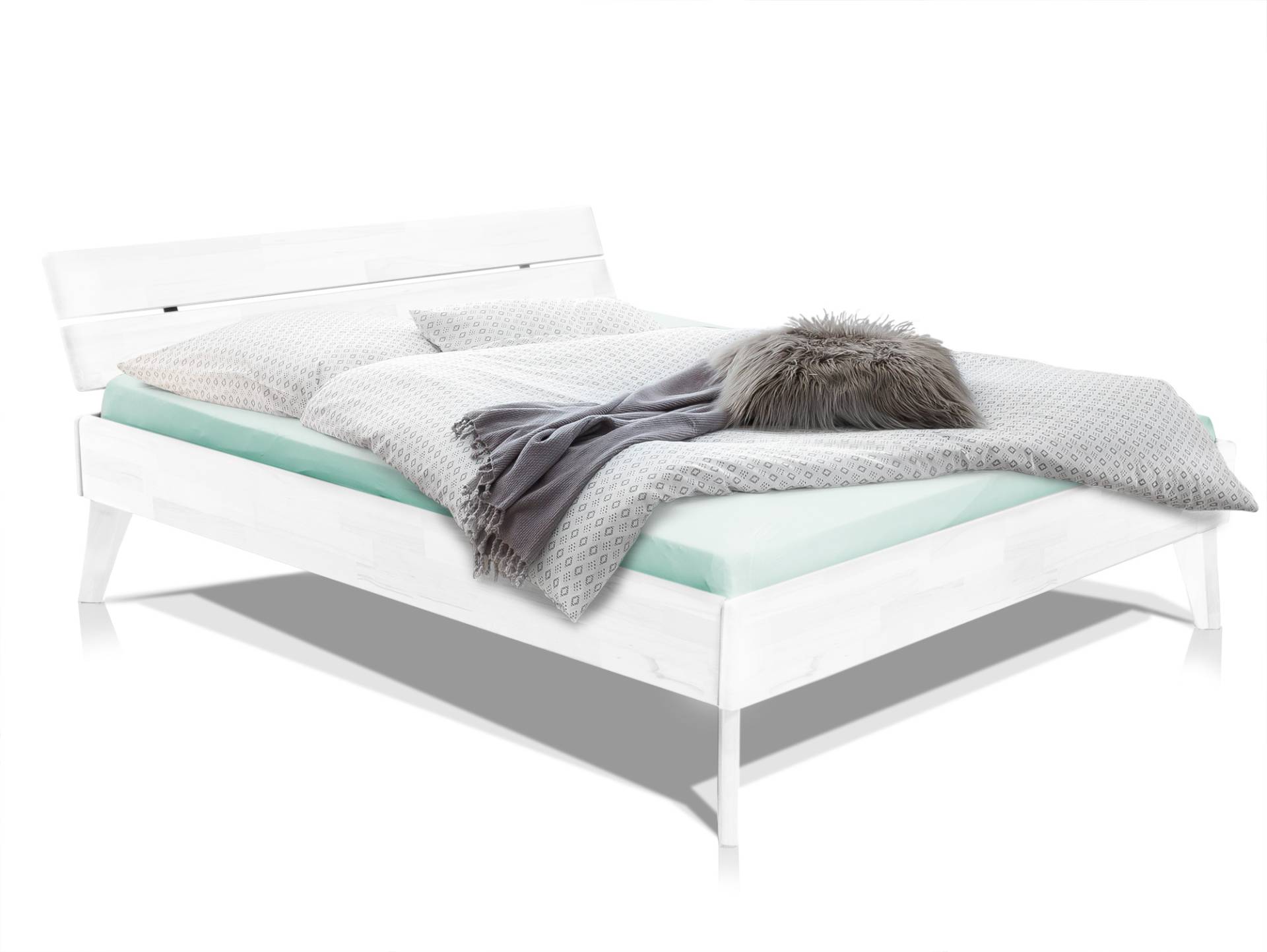 CALIDO 4-Fuß-Bett mit Kopfteil, Material Massivholz von Möbel-Eins