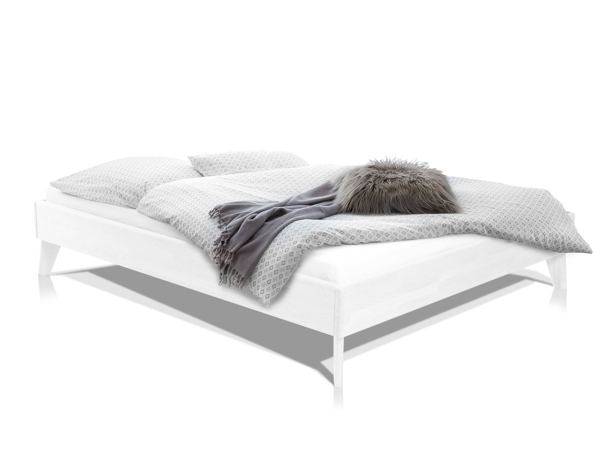 CALIDO 4-Fuß-Bett ohne Kopfteil, Material Massivholz von Möbel-Eins