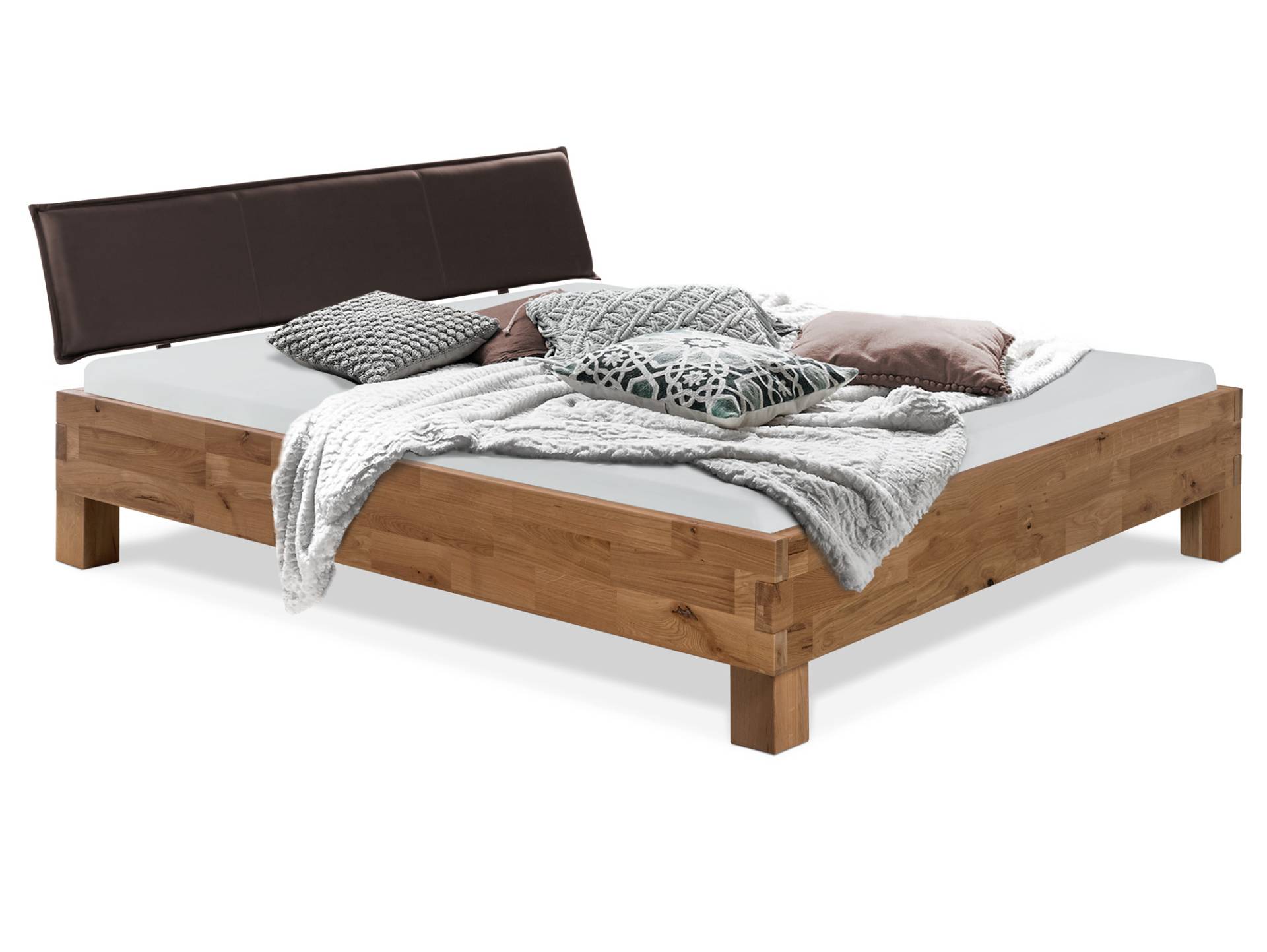 CORDINO 4-Fuß-Bett aus Eiche mit Polster-Kopfteil, Material Massivholz von Möbel-Eins