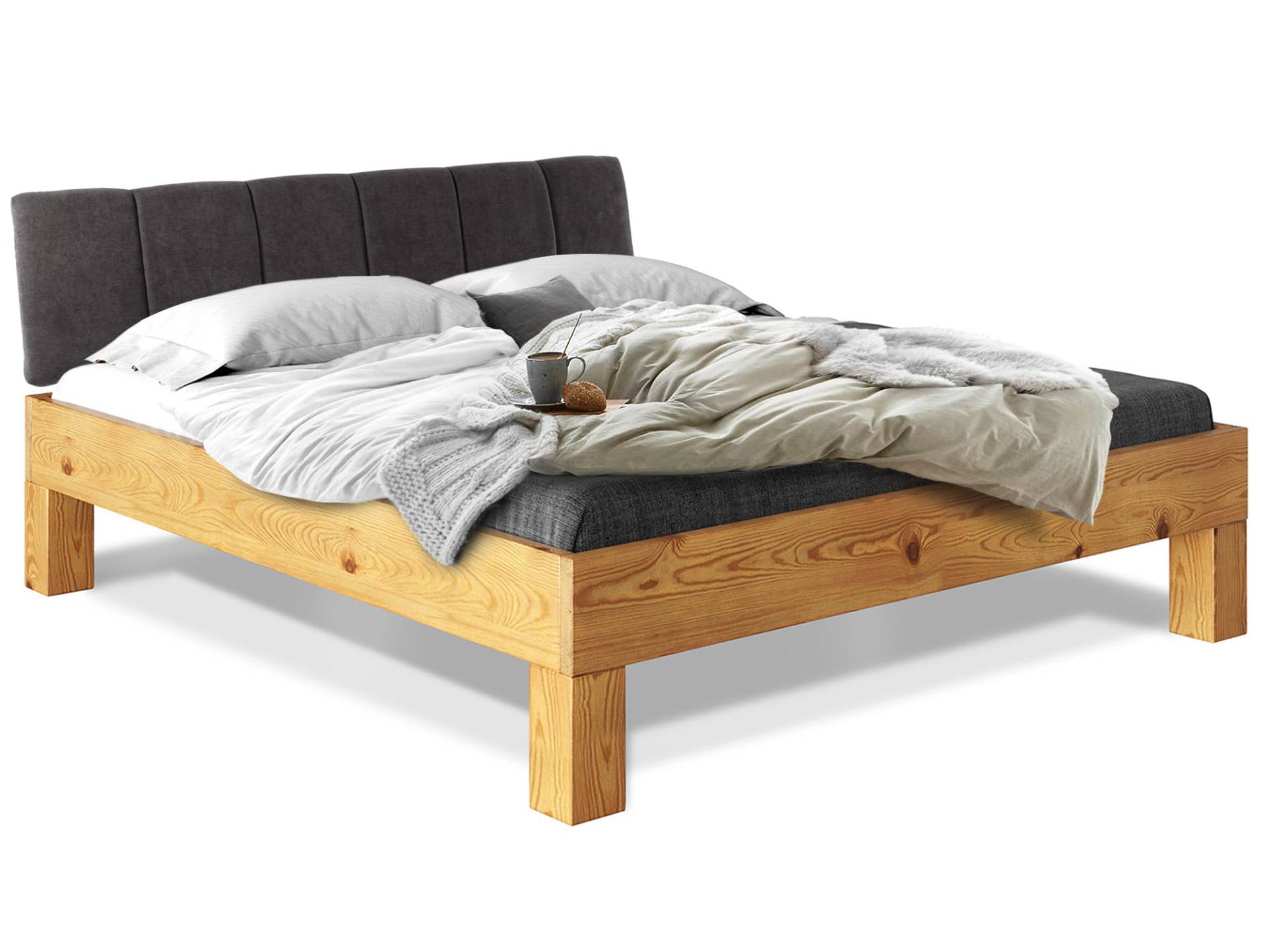 CURBY 4-Fuß-Bett mit Polster-Kopfteil, Material Massivholz, rustikale Altholzoptik, Fichte von Möbel-Eins