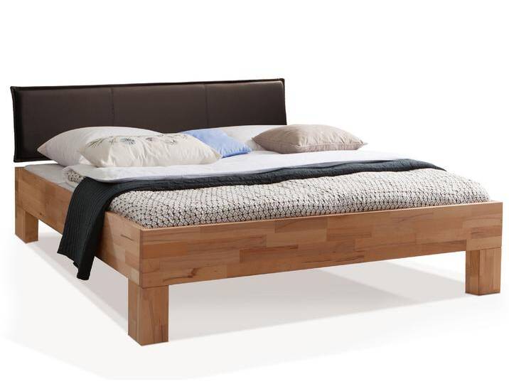 LÖWEN 4-Fuß Massivholzbett mit Polsterkopfteil, 120 x 200 cm LÖWEN 4-Fuß Massivholzbett mit Polsterkopfteil, 120 x 200 cm von Möbel-Eins