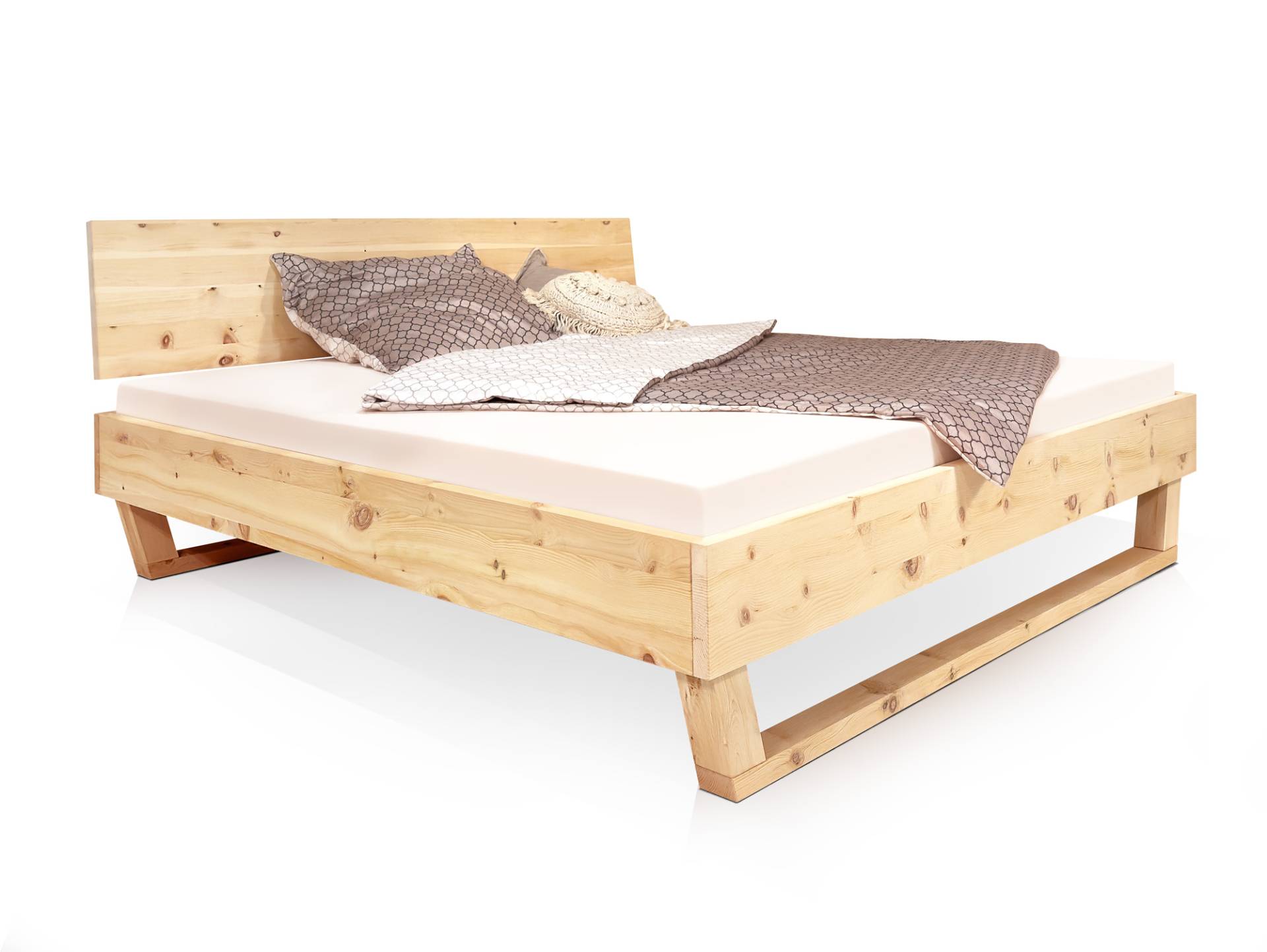 ZABINO Holz-Kufenbett aus Zirbe, Material Massivholz, mit / ohne Kopfteil von Möbel-Eins