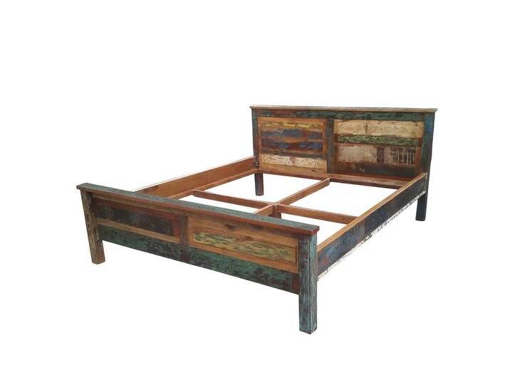 Shabby Doppelbett in Bunt Recyclingholz Shabby Doppelbett in Bunt Recyclingholz von Möbel-Exclusive