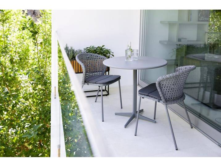 Cane-line Set Drop, Lean - Das Set besteht aus: 2 x Stapelstuhl Lean mit Sitzkissen,... von Möbel Garten