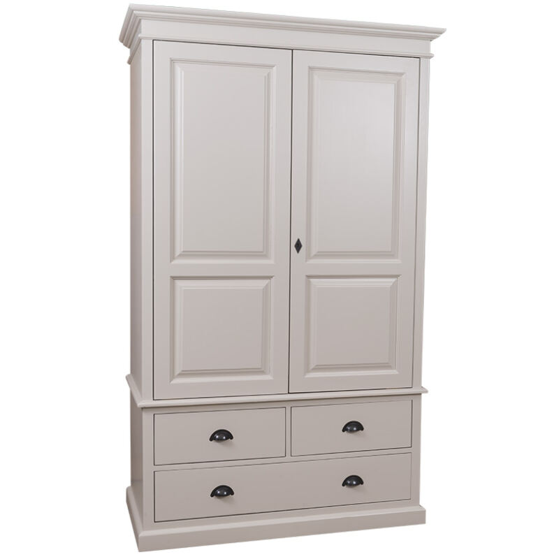 Kleiderschrank im Landhauslook gewachst von Möbro Manufacturing