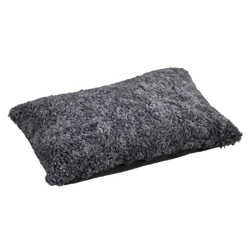 Schaffell Kissen hochwertig 40x60 cm Charcoal Schaffell Kissen hochwertig 40x60 cm Charcoal von Möbro Manufacturing
