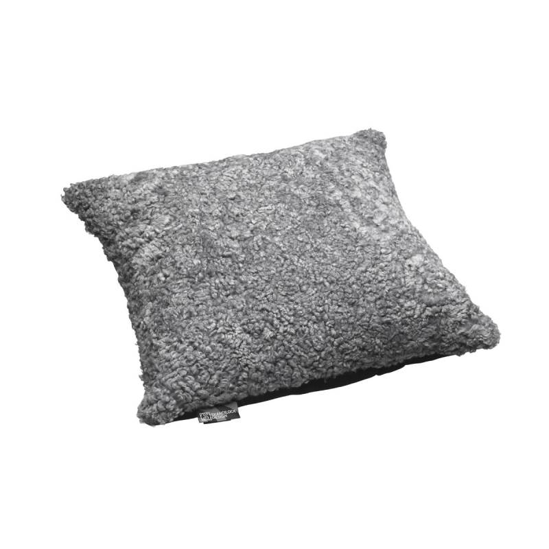 Schaffell Kissen hochwertig 50x50 cm Scand Grey Schaffell Kissen hochwertig 50x50 cm Scand Grey von Möbro Manufacturing