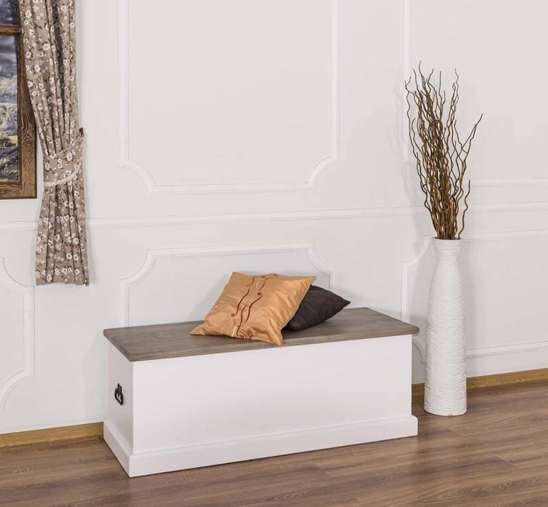 Solide Truhe im Landhausstil gewachst von Möbro Manufacturing