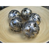 Mini 8, 5 cm Schlüsselkugel, Metallskulptur Ornament Mini 8, 5 cm Schlüsselkugel, Metallskulptur Ornament von Moerkey