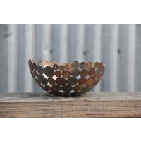 Weltweite Münzschale, Medium 20 cm, Metallschale, Metallskulptur, Ornament Weltweite Münzschale, Medium 20 cm, Metallschale, Metallskulptur, Ornament von Moerkey