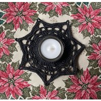 Teelichthalter in Sternform Gehäkelt Teelichthalter in Sternform Gehäkelt von Mohairschaf