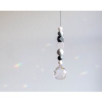Suncatcher | Schwarz Grau Weiß Gesprenkelt Großer Glaskristall Sonnenfänger von MoinMia